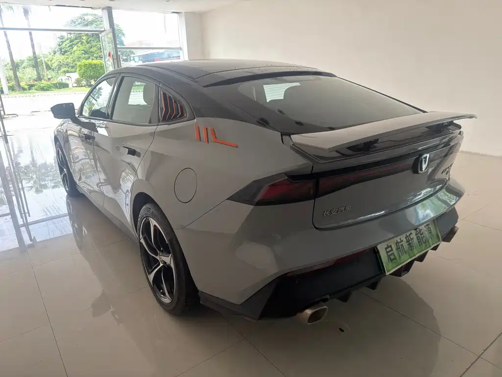 Changan UNI-V iDD — миниатюра 11