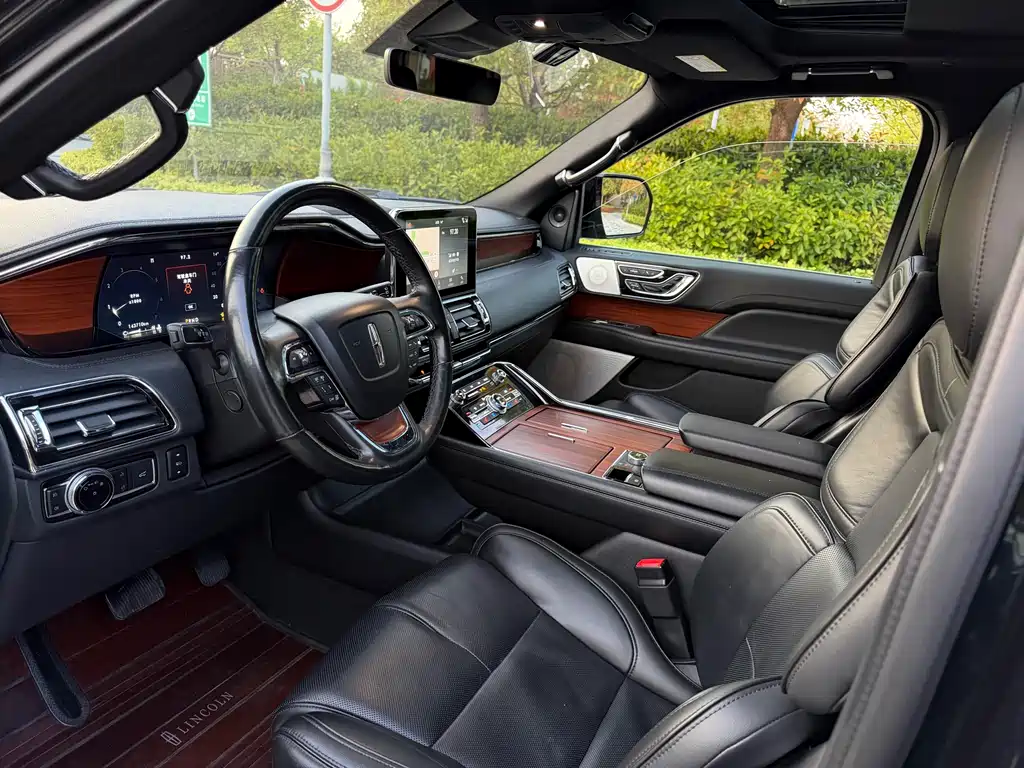 Lincoln Navigator 2018 3.5T V