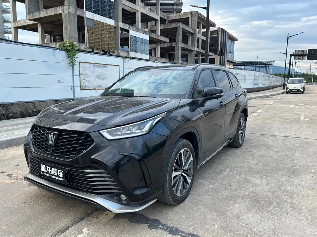 Toyota Crown Kluger