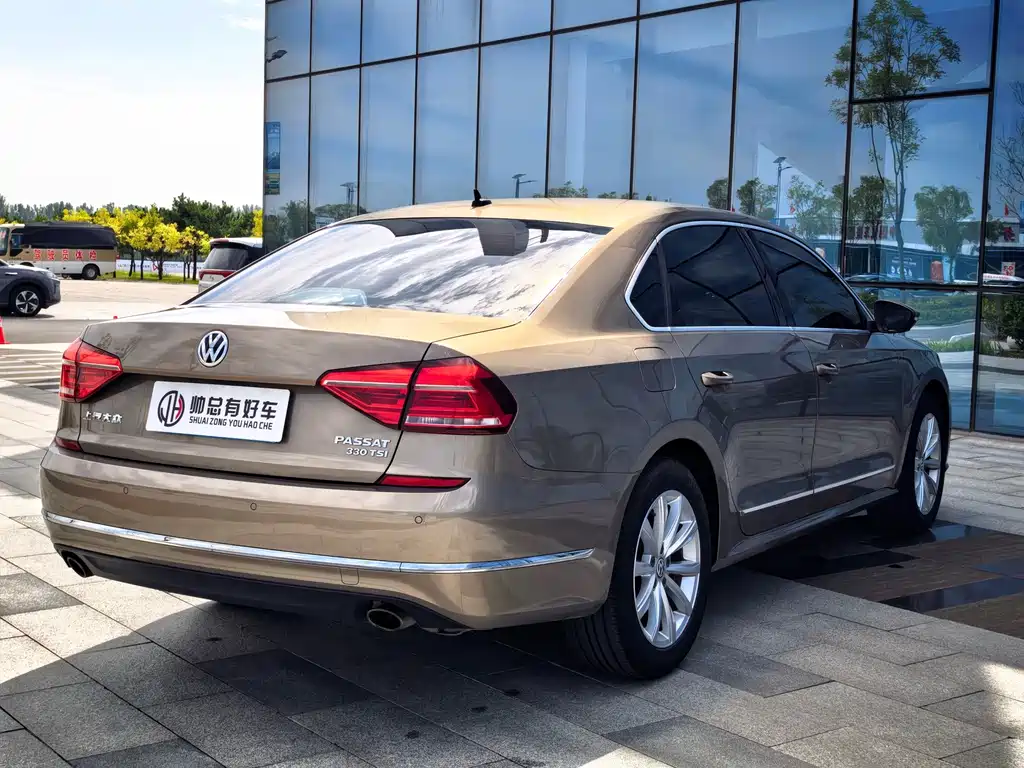 Volkswagen Passat — миниатюра 4