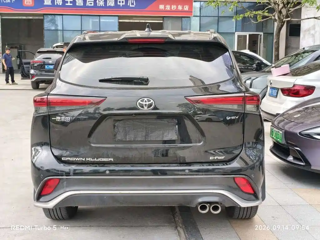 Toyota Crown Kluger — миниатюра 8