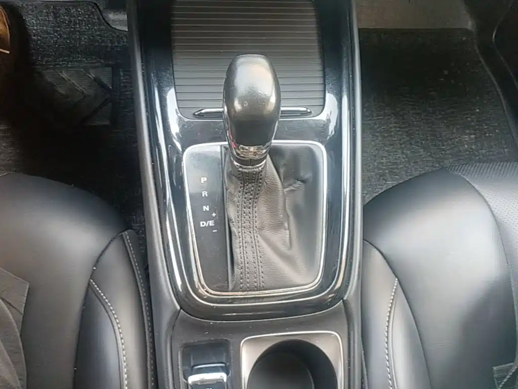 Roewe i5 — миниатюра 14