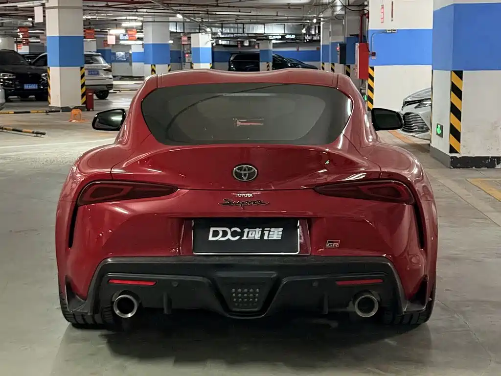 Toyota Supra — миниатюра 6