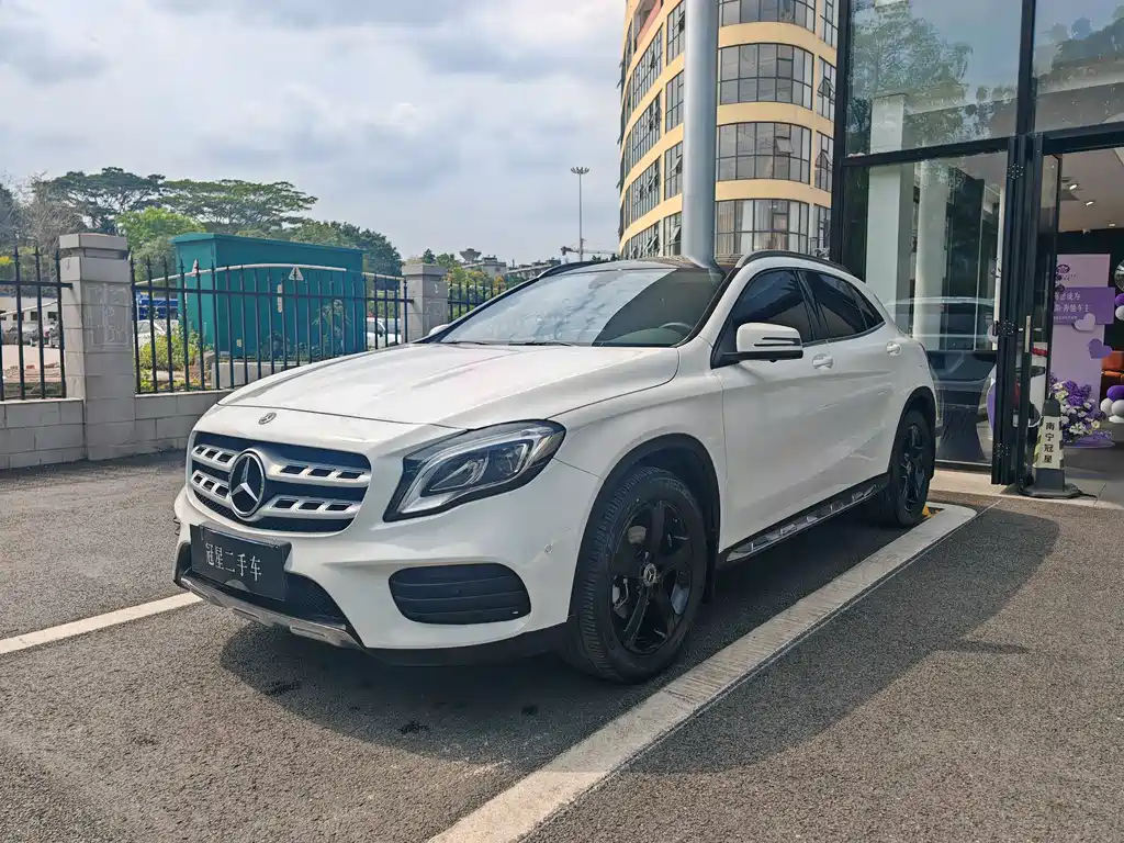Mercedes-Benz GLA 2019