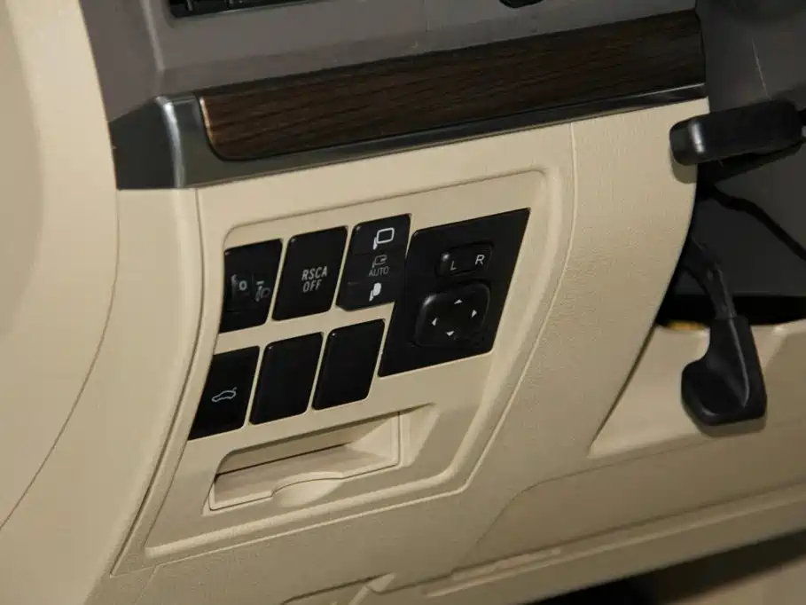 Toyota Land Cruiser — миниатюра 21