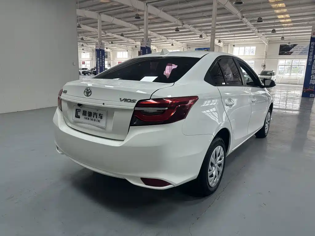 Toyota Vios — миниатюра 4