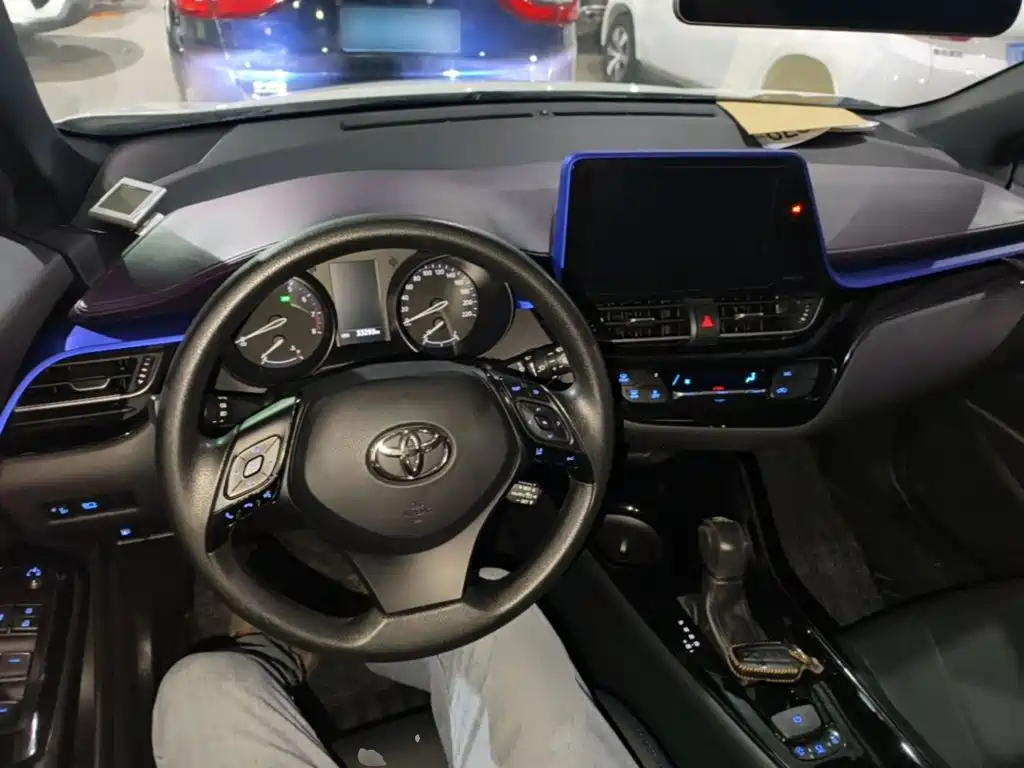 Toyota C-HR — миниатюра 10