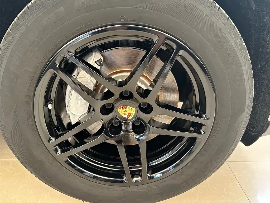 Porsche Macan — миниатюра 20