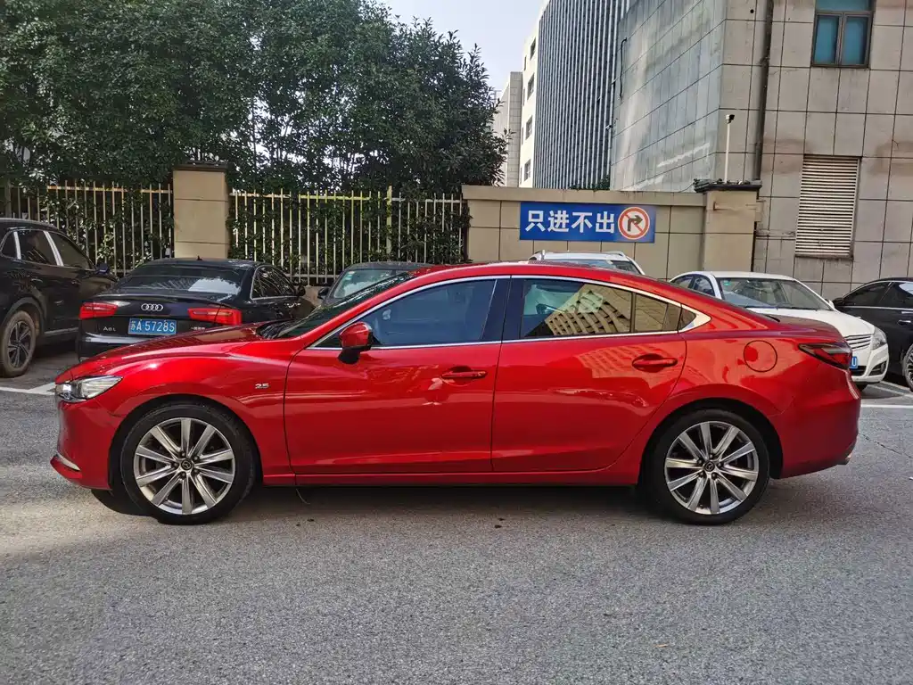 Mazda Atenza — миниатюра 7