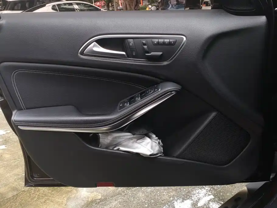 Mercedes-Benz GLA — миниатюра 7