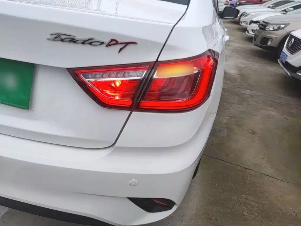 Changan Eado DT — миниатюра 8