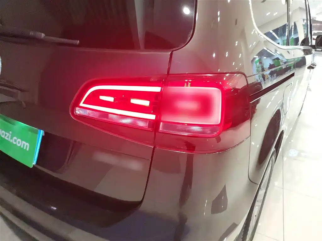 Volkswagen Xia 2016 380TSI 7 мест