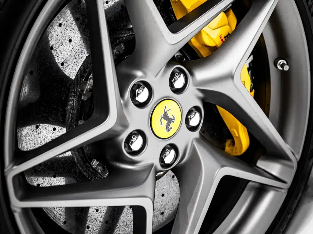 Ferrari F8 — миниатюра 9