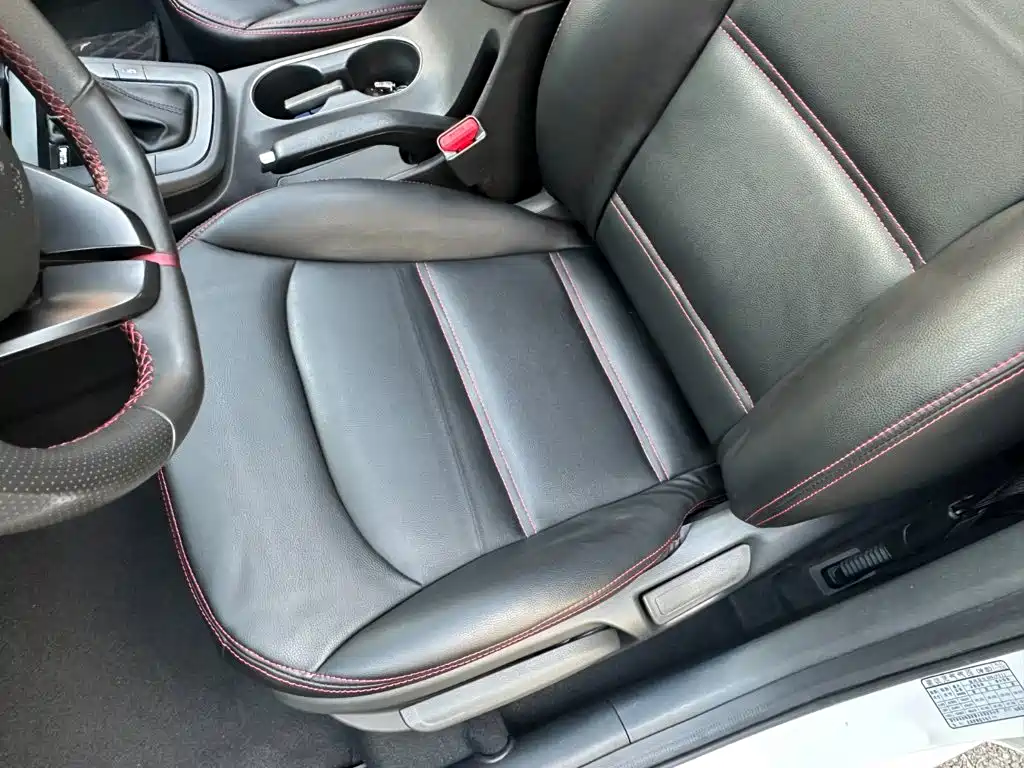 Hyundai Elantra — миниатюра 12