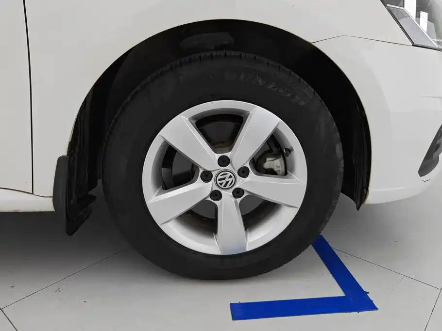 Volkswagen Lavida — миниатюра 6