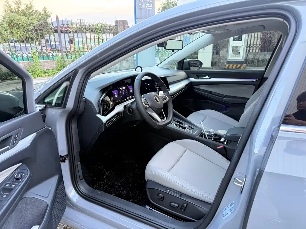 Volkswagen Golf — миниатюра 4