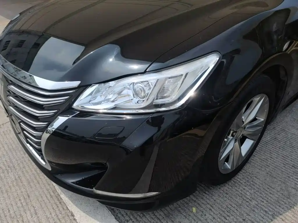 Toyota Crown — миниатюра 24