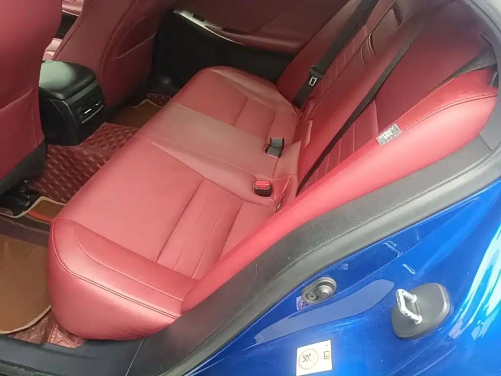 Lexus IS — миниатюра 17