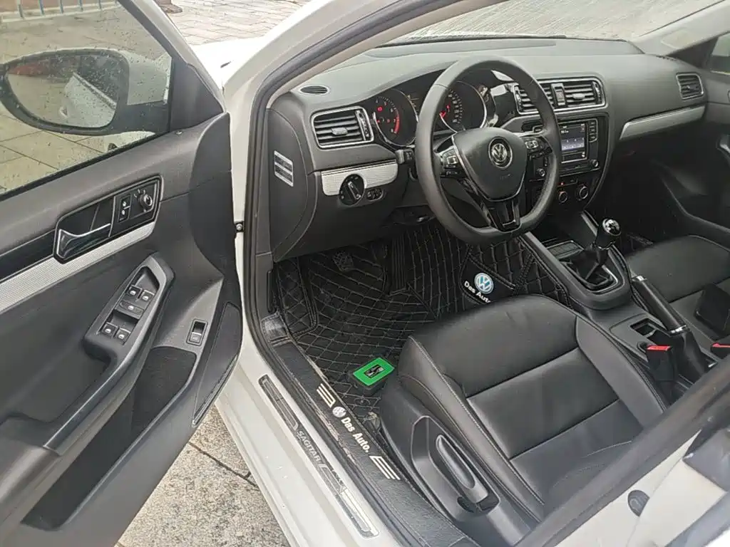 Volkswagen Sagitar — миниатюра 12