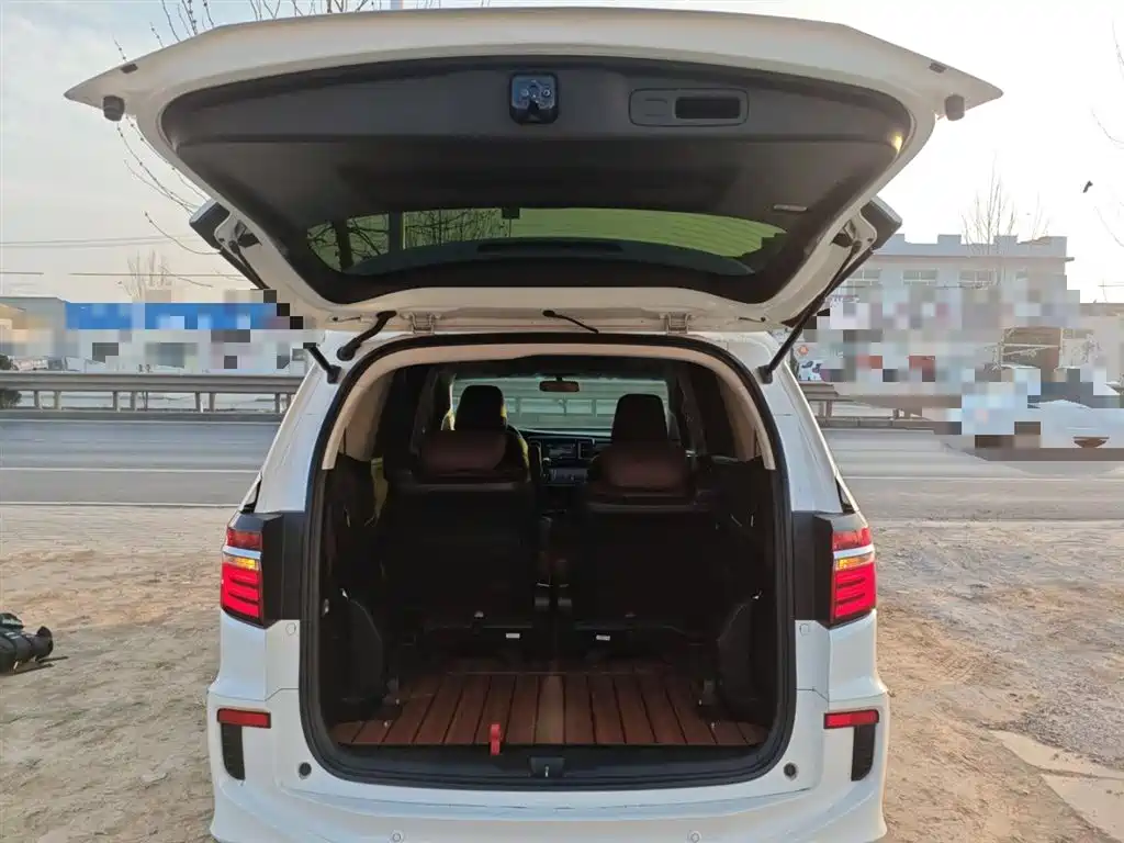 Honda Elysion 2016 2.4L Comfort