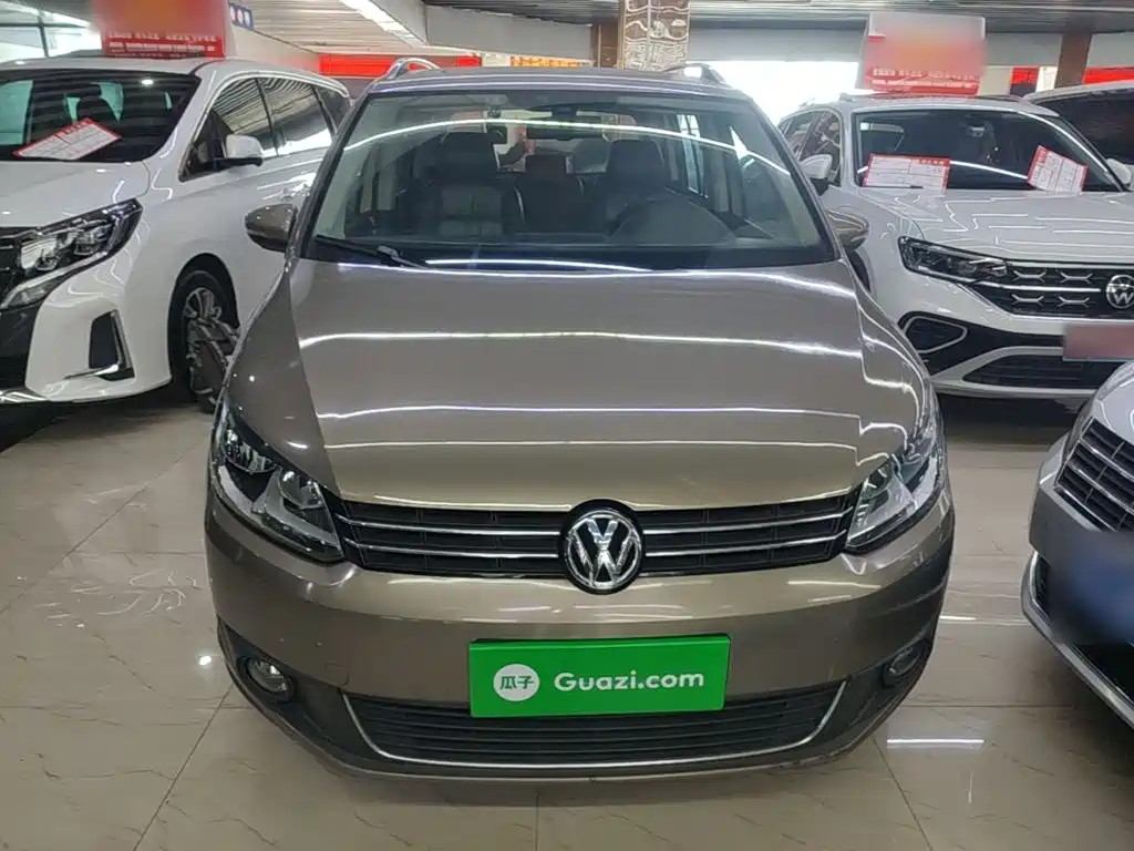 Volkswagen Touran — миниатюра 3