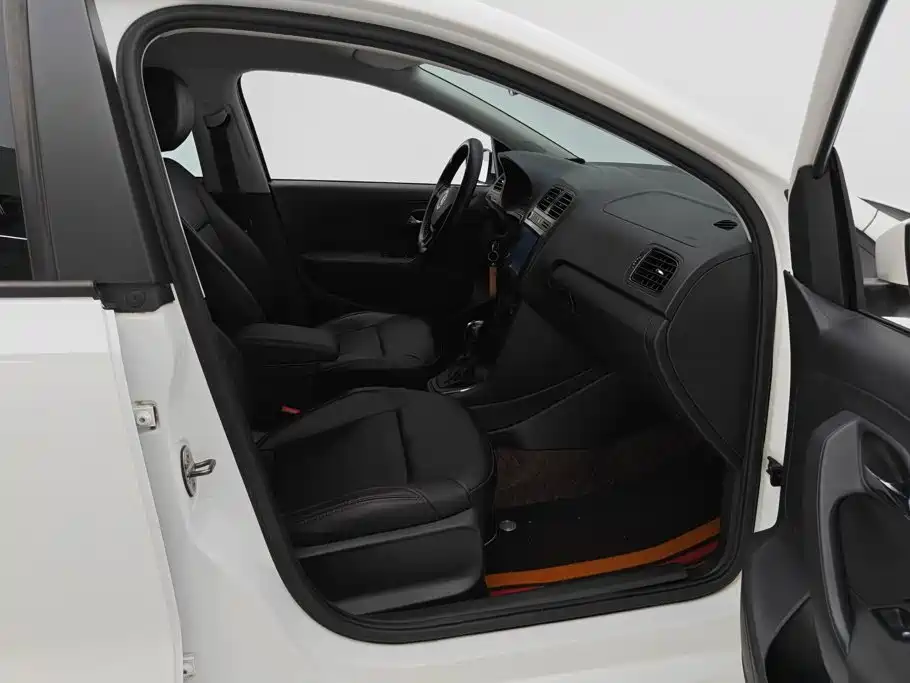Volkswagen Polo — миниатюра 8