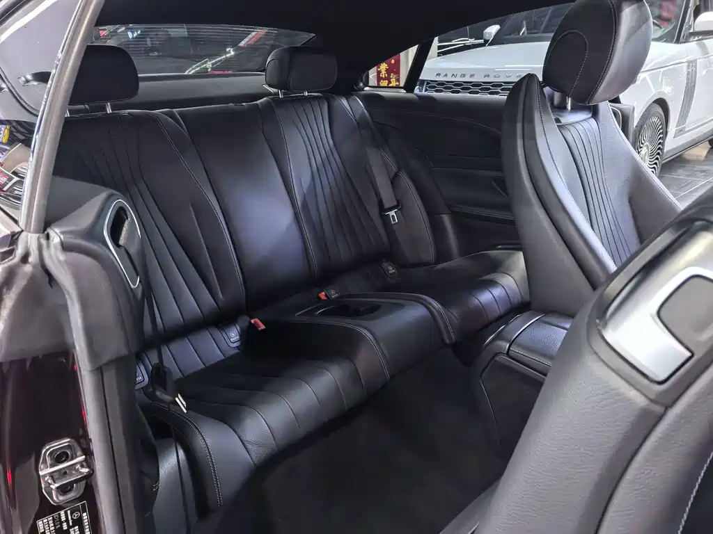 Mercedes-Benz E-Class (Import) — миниатюра 11