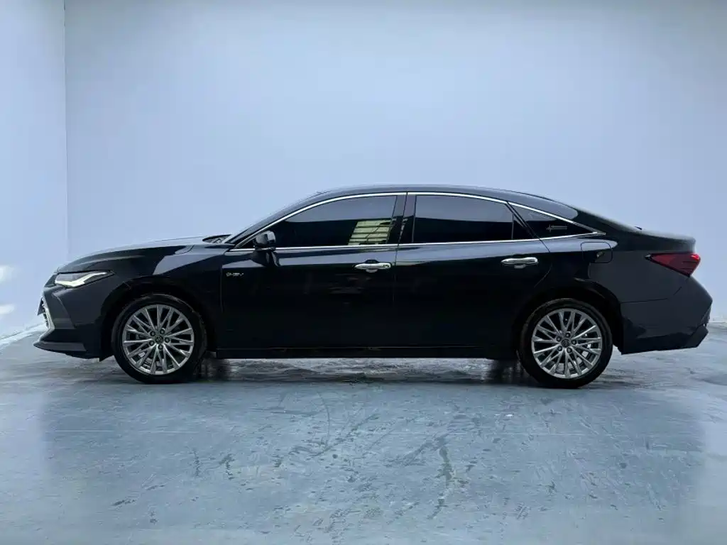 Toyota Avalon — миниатюра 10