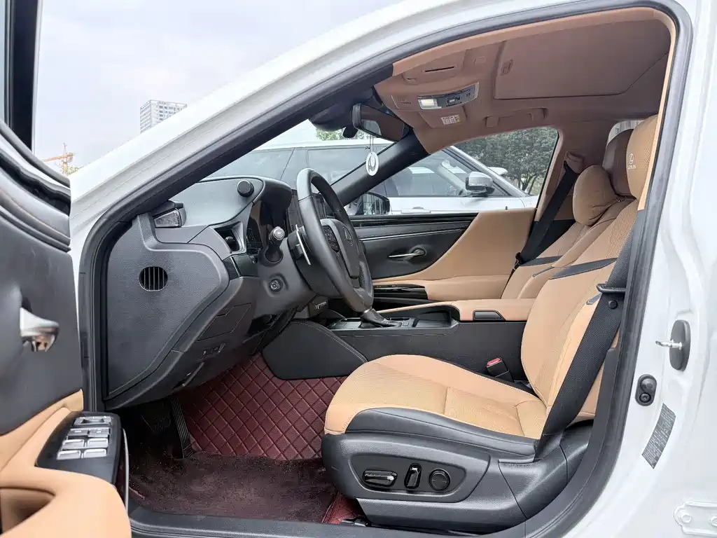 Lexus ES — миниатюра 6