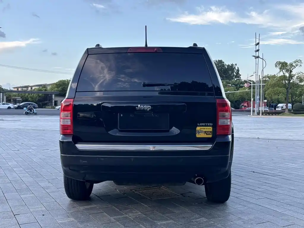 Jeep Patriot — миниатюра 6