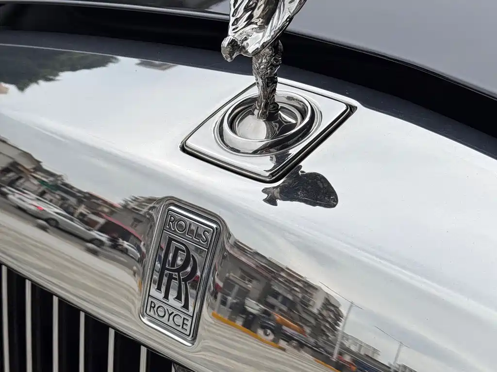 Rolls-Royce Phantom — миниатюра 6