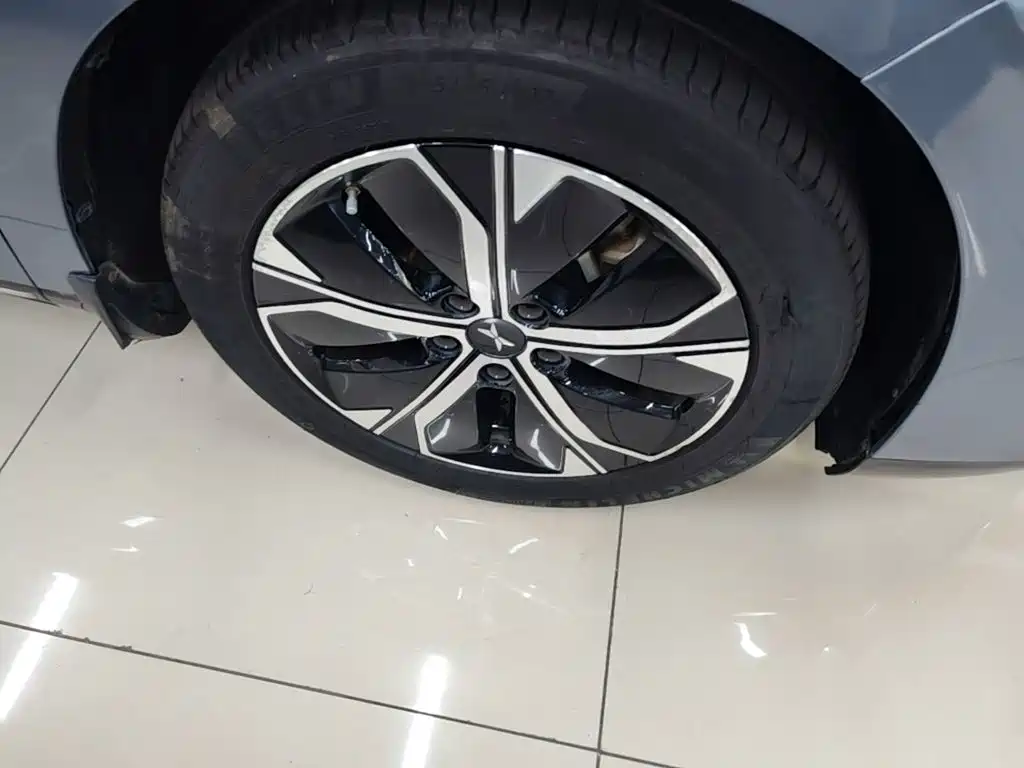 XPeng P5 — миниатюра 12