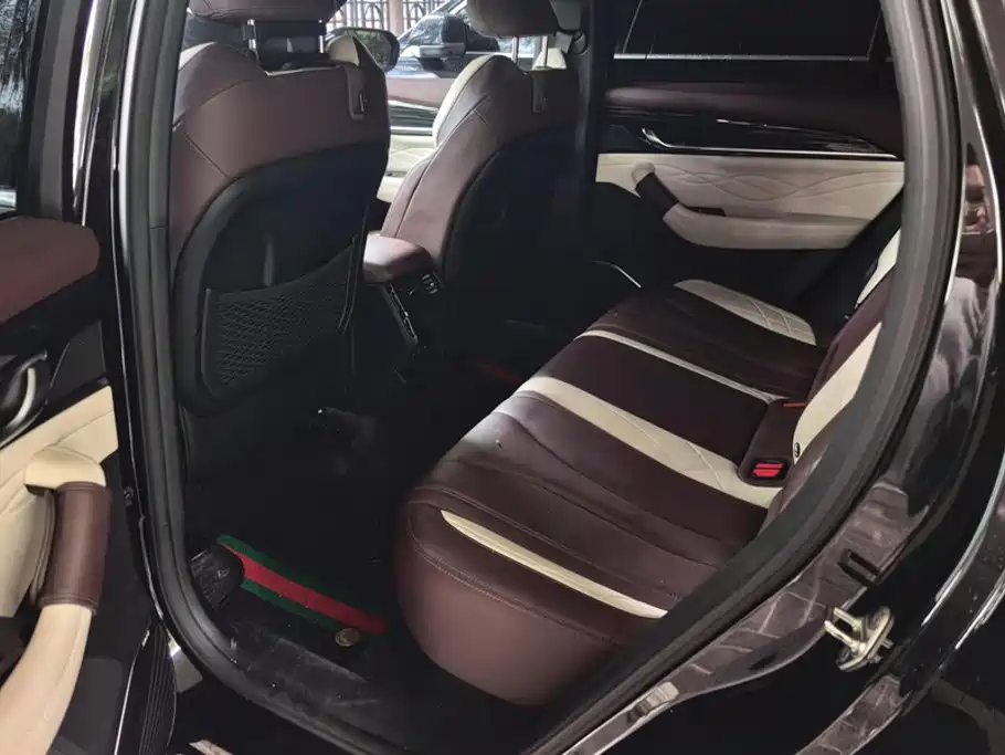 Geely Xingyue L — миниатюра 11