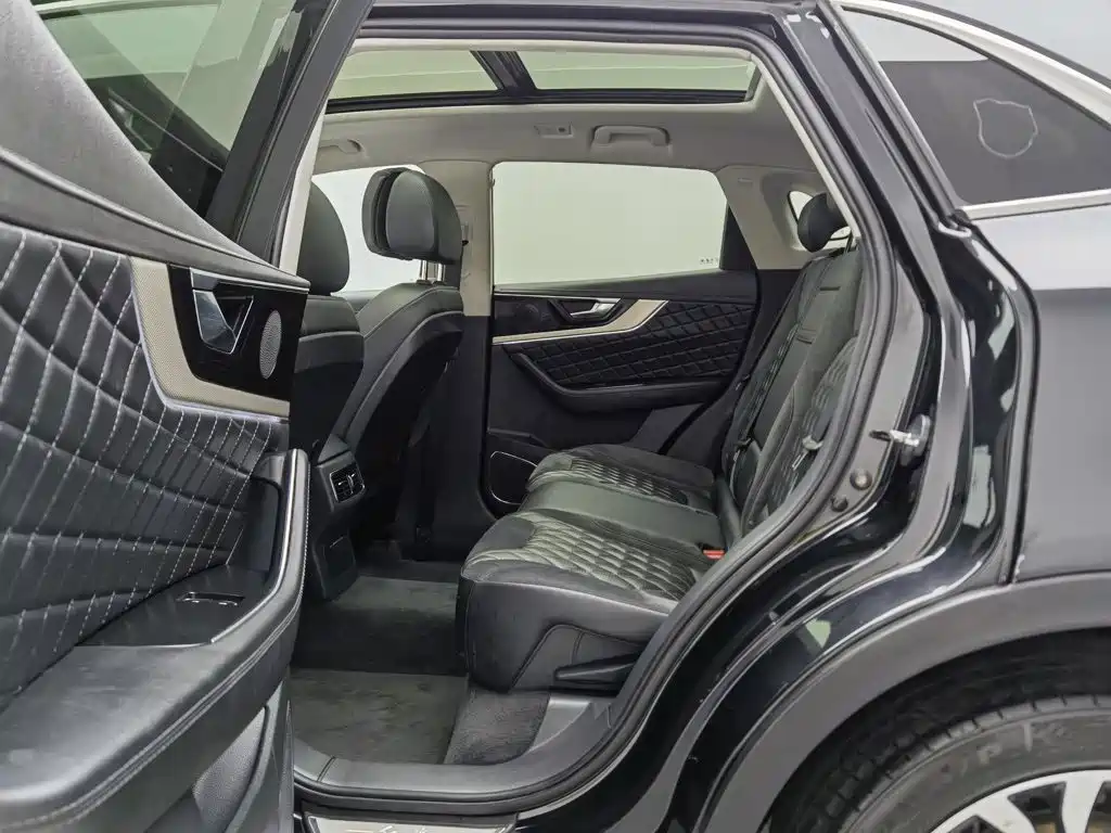 Hongqi Hongqi HS5 — миниатюра 15