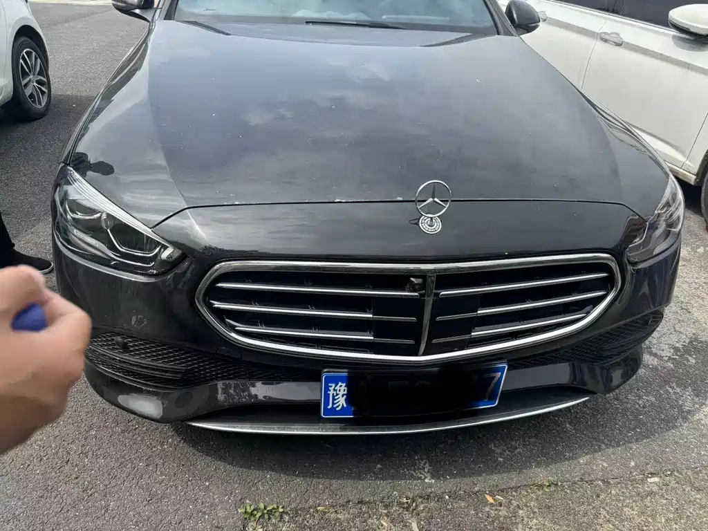 Mercedes-Benz C-Class 2025