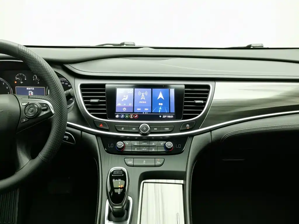 Buick LaCrosse — миниатюра 12