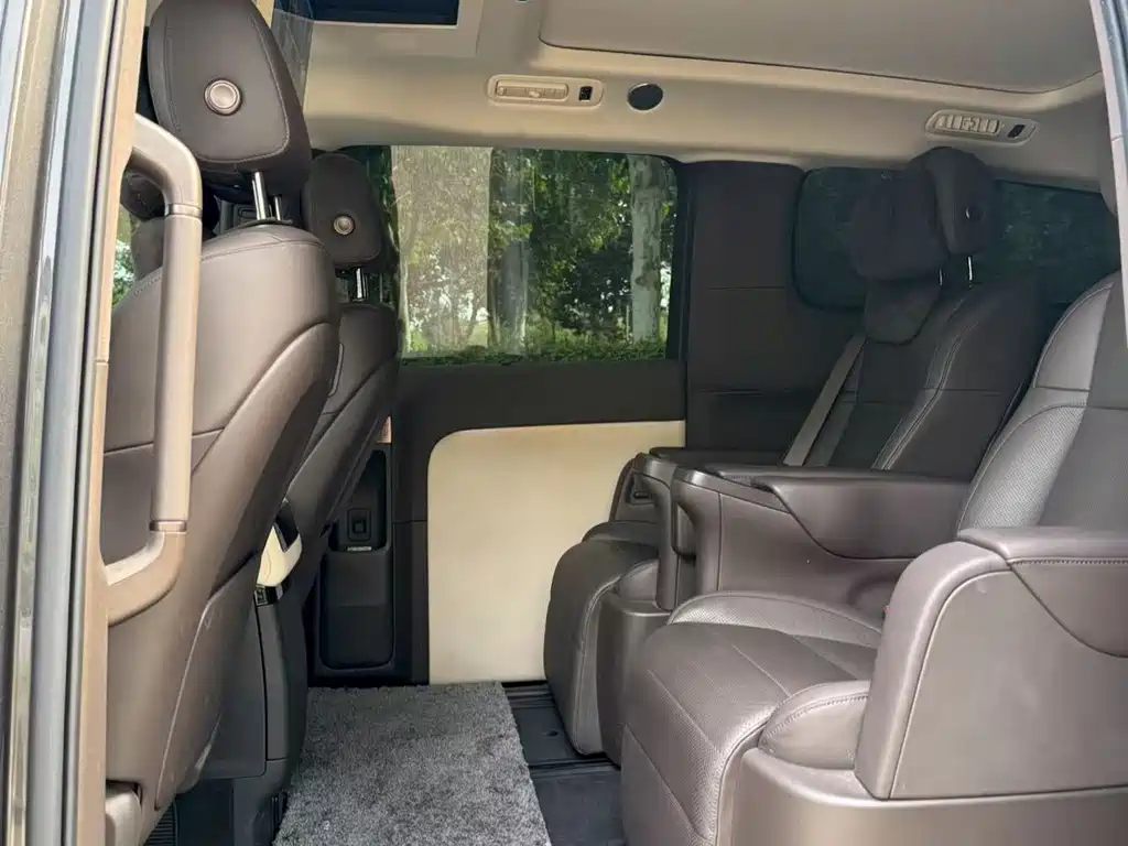 Li Auto Li MEGA — миниатюра 8