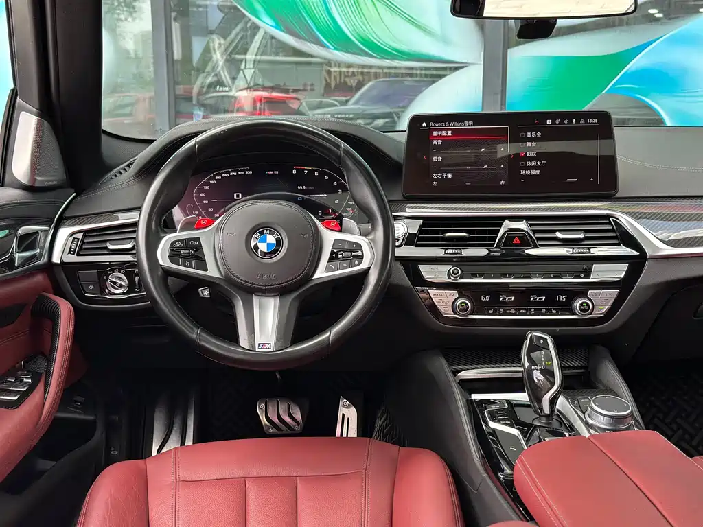 BMW 5 Series — миниатюра 11