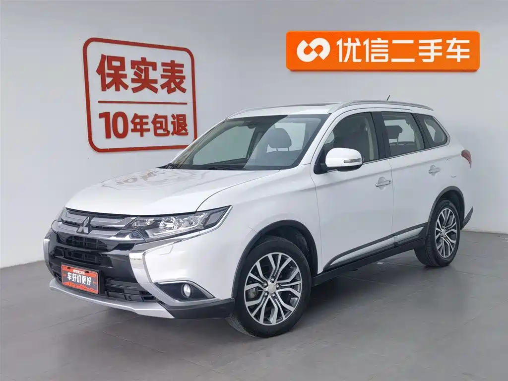 Mitsubishi Outlander 2016