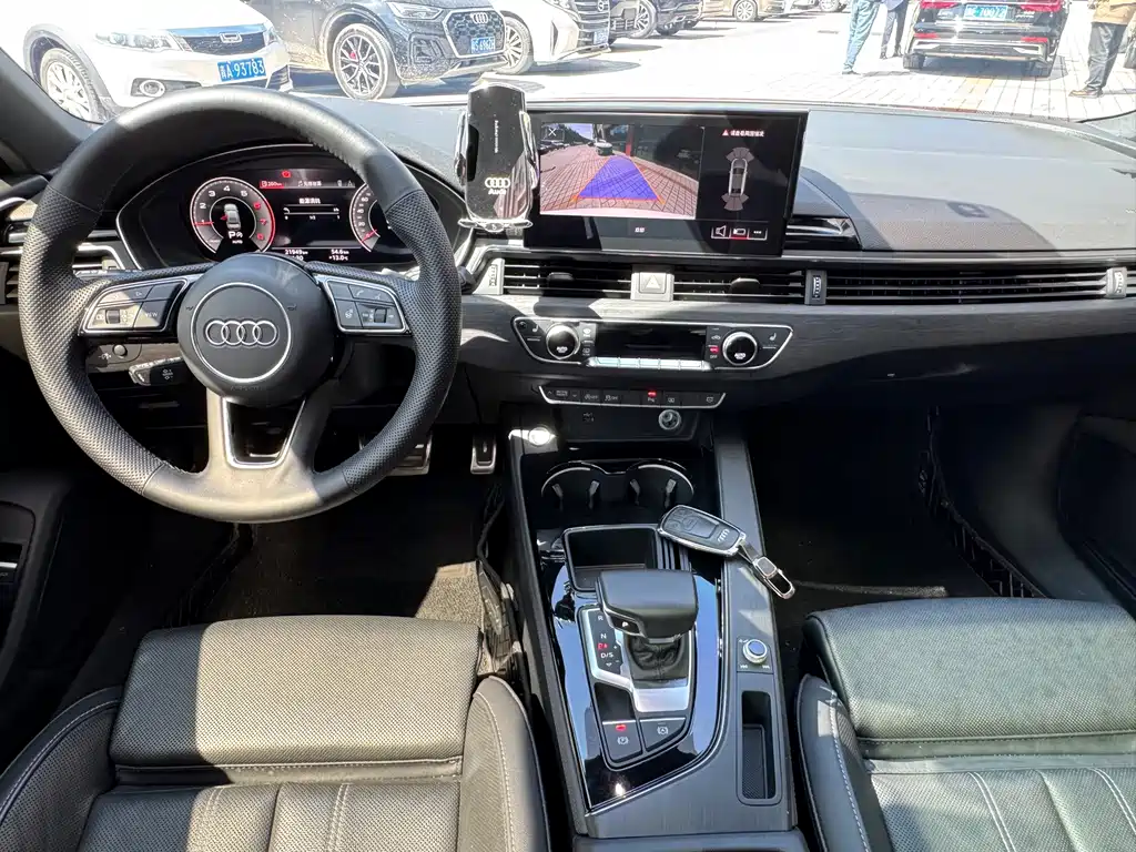 Audi A4L — миниатюра 14