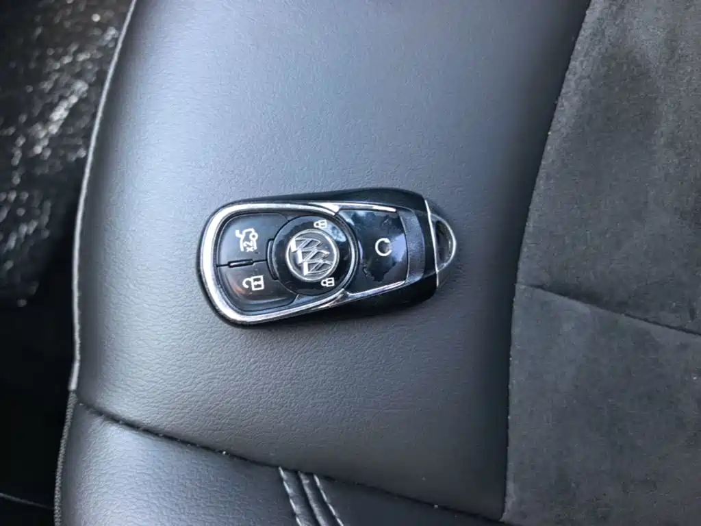 Buick Verano — миниатюра 9