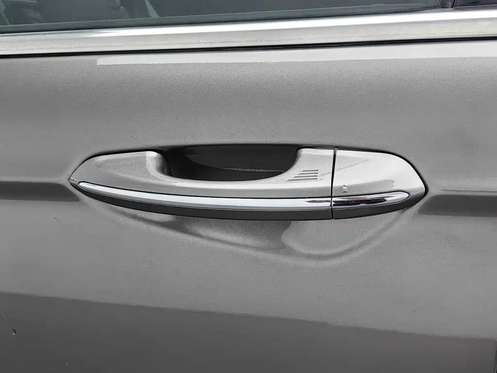 Ford Mondeo — миниатюра 18