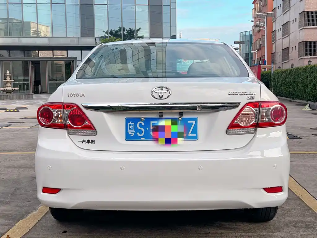 Toyota Corolla — миниатюра 5