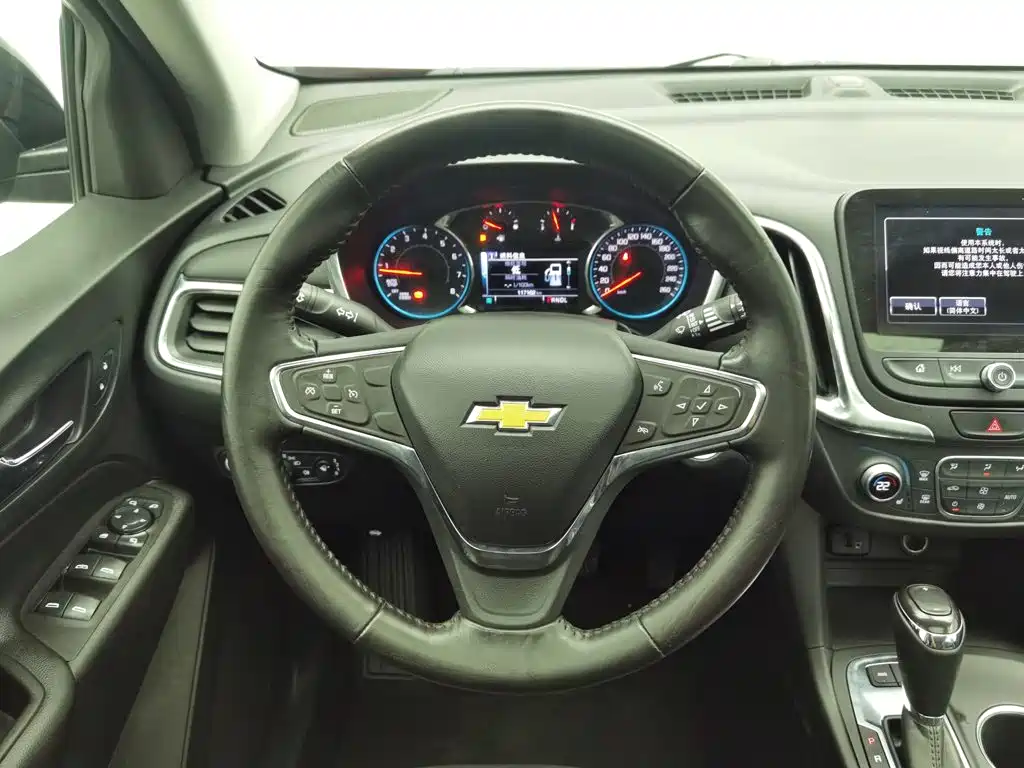 Chevrolet Equinox — миниатюра 11