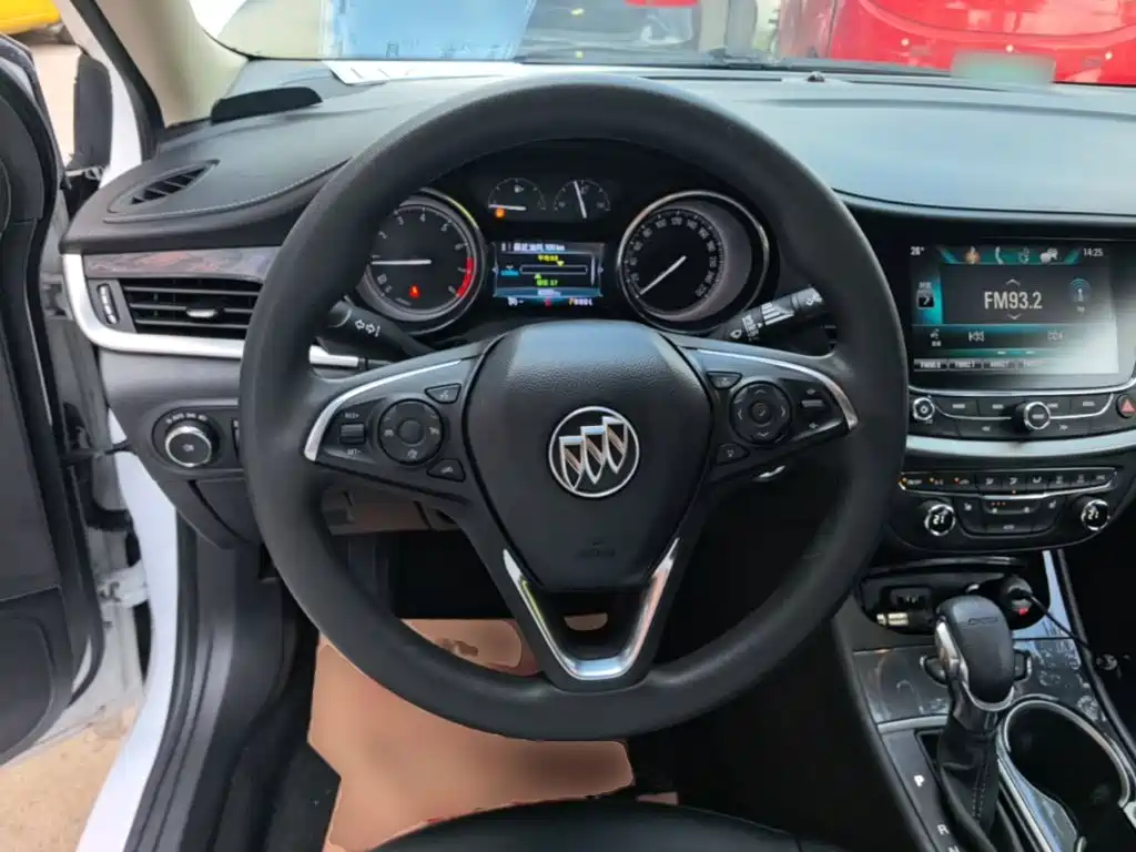 Buick Verano — миниатюра 11