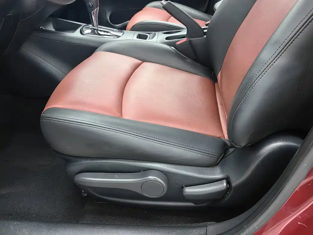 Nissan Tiida — миниатюра 20