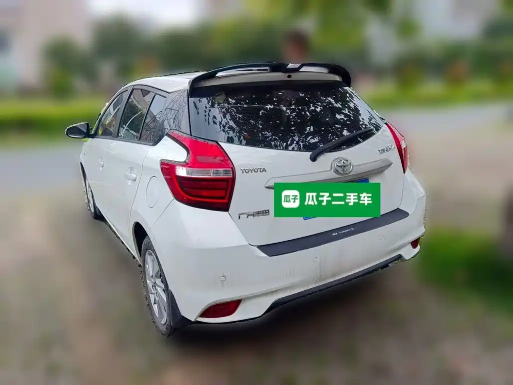 Toyota Yaris L — миниатюра 4