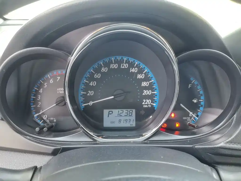 Toyota Yaris L — миниатюра 12