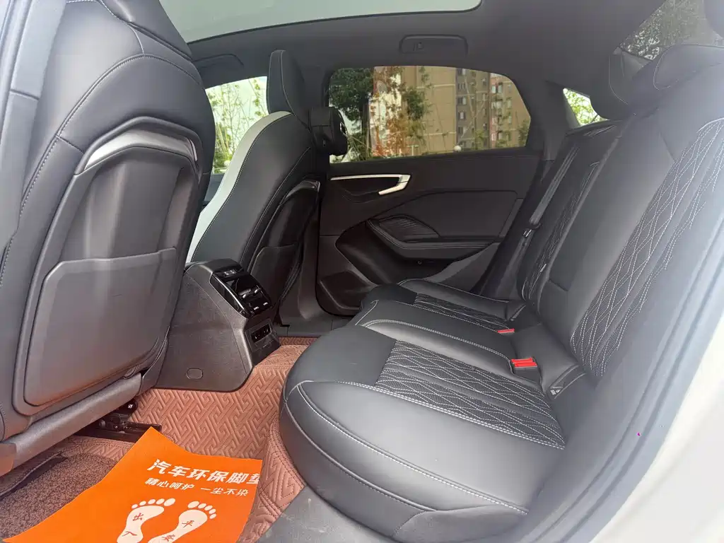 Audi A5L — миниатюра 5