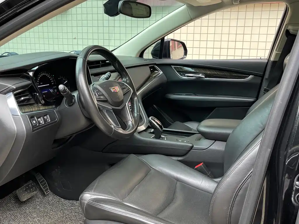 Cadillac XT5 — миниатюра 4